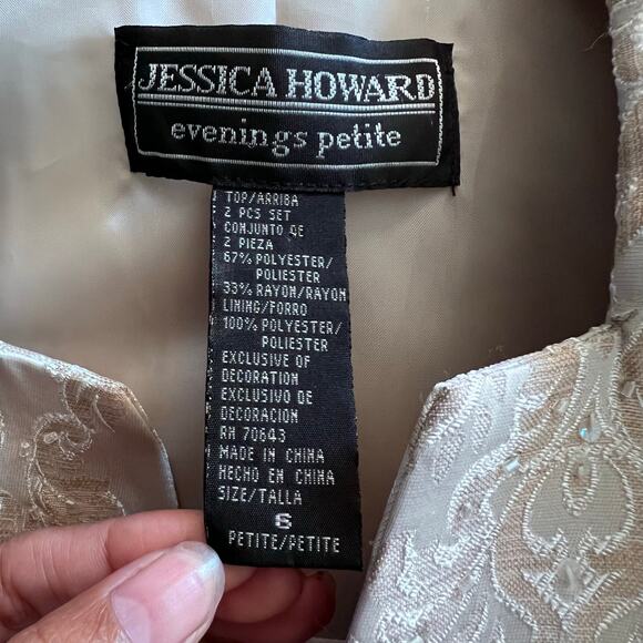 Jessica Howard Formal 2 PC Cream Color Jacket Beaded and Dress Set Sequins Sz 6P - Picture 7 of 8